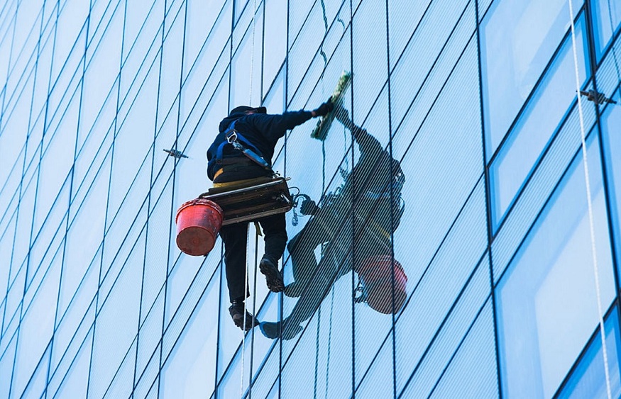 facade cleaning in dubai,