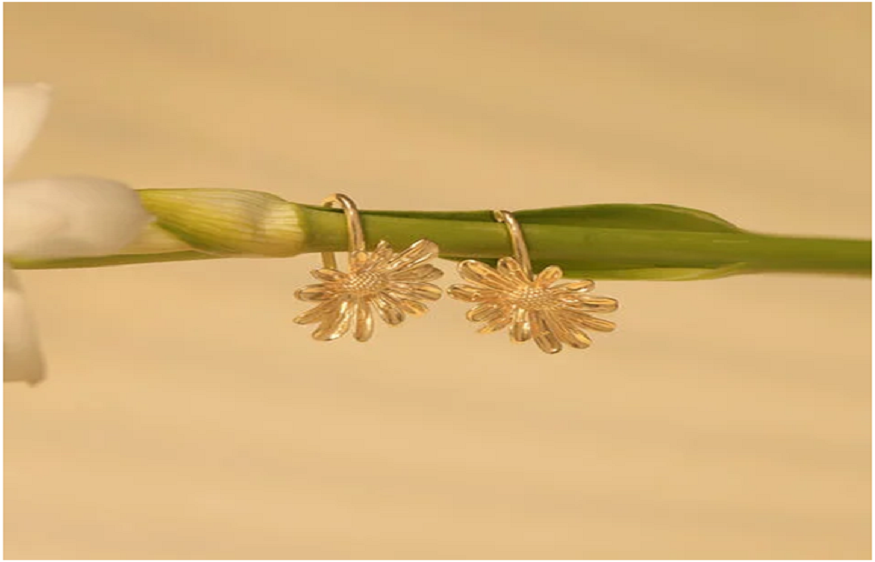 Dainty Daisy Gold Hoop Earrings